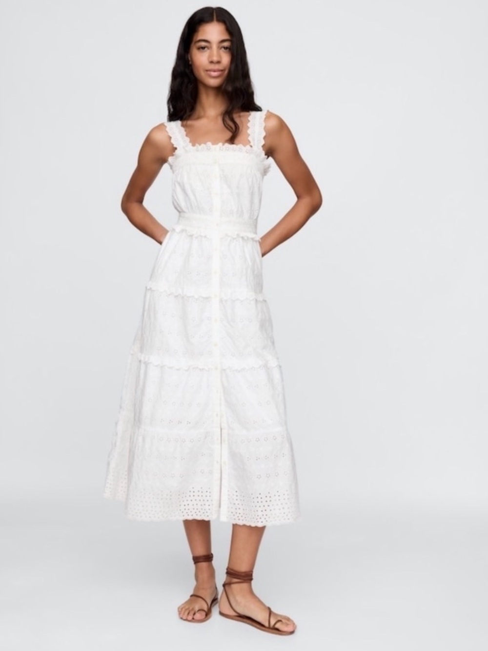 GAP Doen collaborated White Eyelet Lace Tiered Maxi Dress